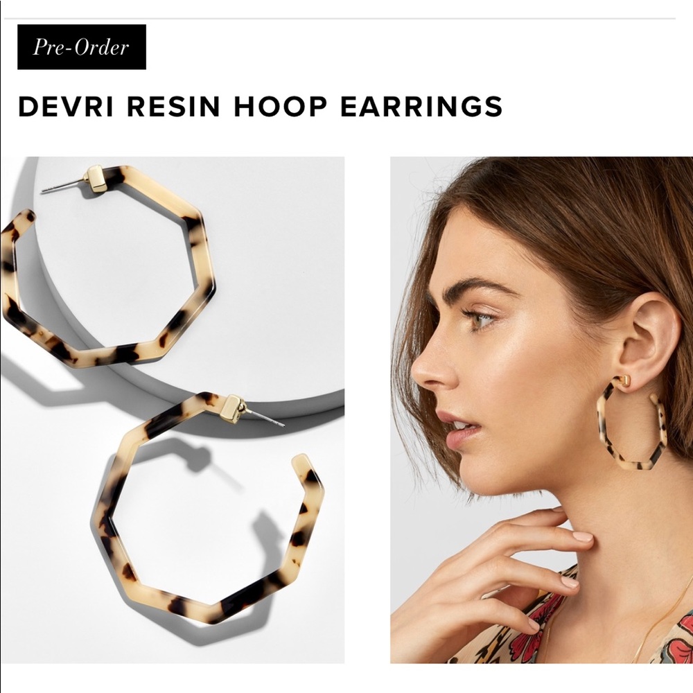 Restock⭐️ Devri Blonde Tortoise Hoop Earrings - Picture 2 of 7